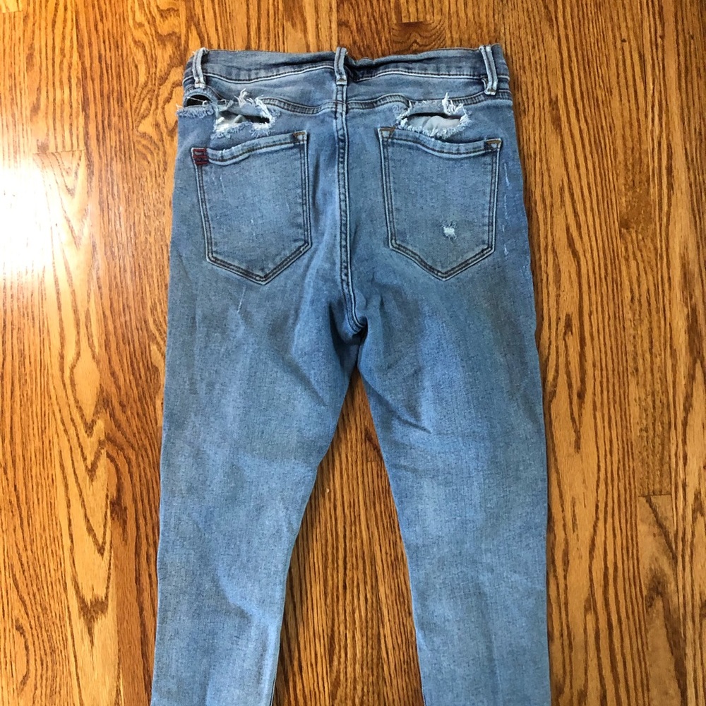 Iconic urban outfitters “hole in the butt” jeans!! Size 4!
